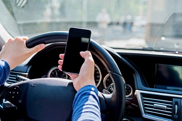 Who Are the Most Distracted Drivers? - EHS Daily Advisor